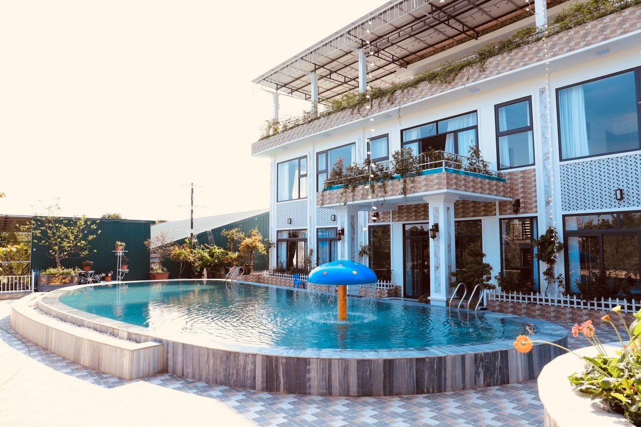 296757625 140999648614825 5426801678687217451 N